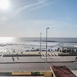 Spacious Seafront - Family Friendly * 加亚新城
