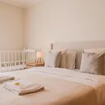 Spacious Seafront - Family Friendly * 加亚新城
