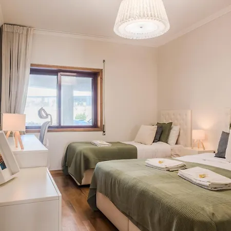 Spacious Seafront - Family Friendly Vila Nova de Gaia