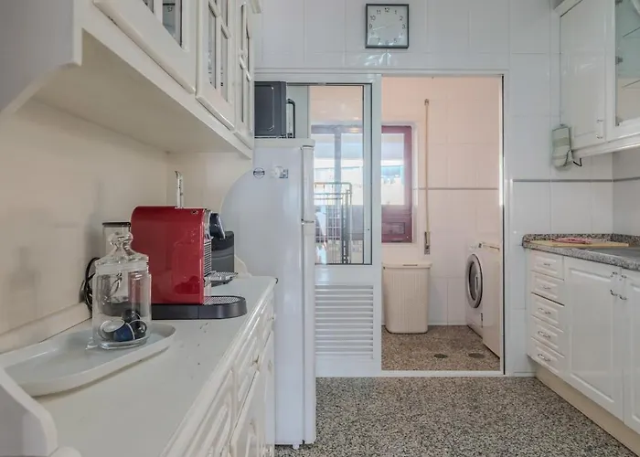 Apartamento Spacious Seafront - Family Friendly