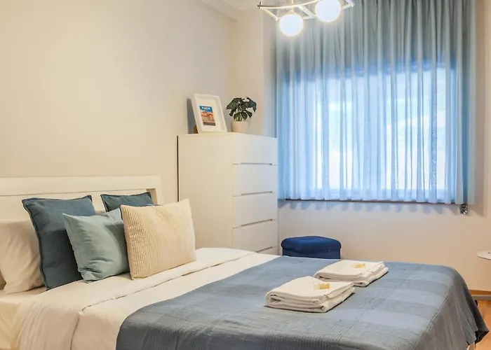 Apartamento Spacious Seafront - Family Friendly *