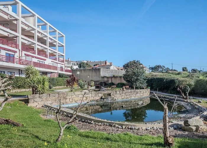 Spacious Seafront - Family Friendly