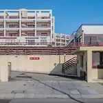 Apartment Spacious Seafront - Family Friendly *