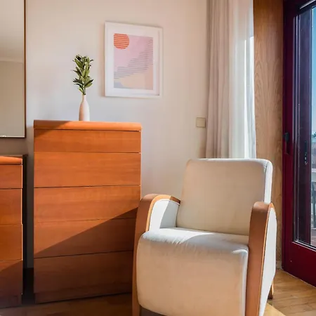 Spacious Seafront - Family Friendly Appartamento