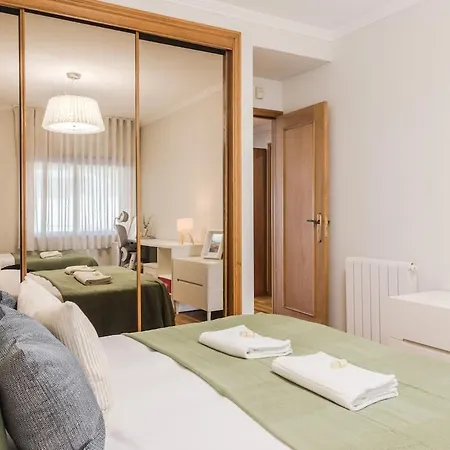 Spacious Seafront - Family Friendly Appartamento *