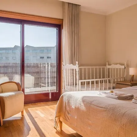 Spacious Seafront - Family Friendly * Βίλα Νόβα ντε Γκάια