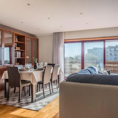 Spacious Seafront - Family Friendly Appartamento Vila Nova de Gaia