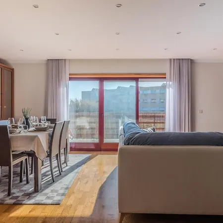 Spacious Seafront - Family Friendly Vila Nova de Gaia