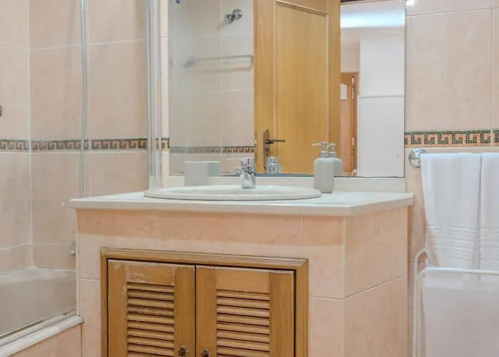 Spacious Seafront - Family Friendly Vila Nova de Gaia