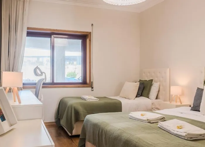 Spacious Seafront - Family Friendly Vila Nova de Gaia